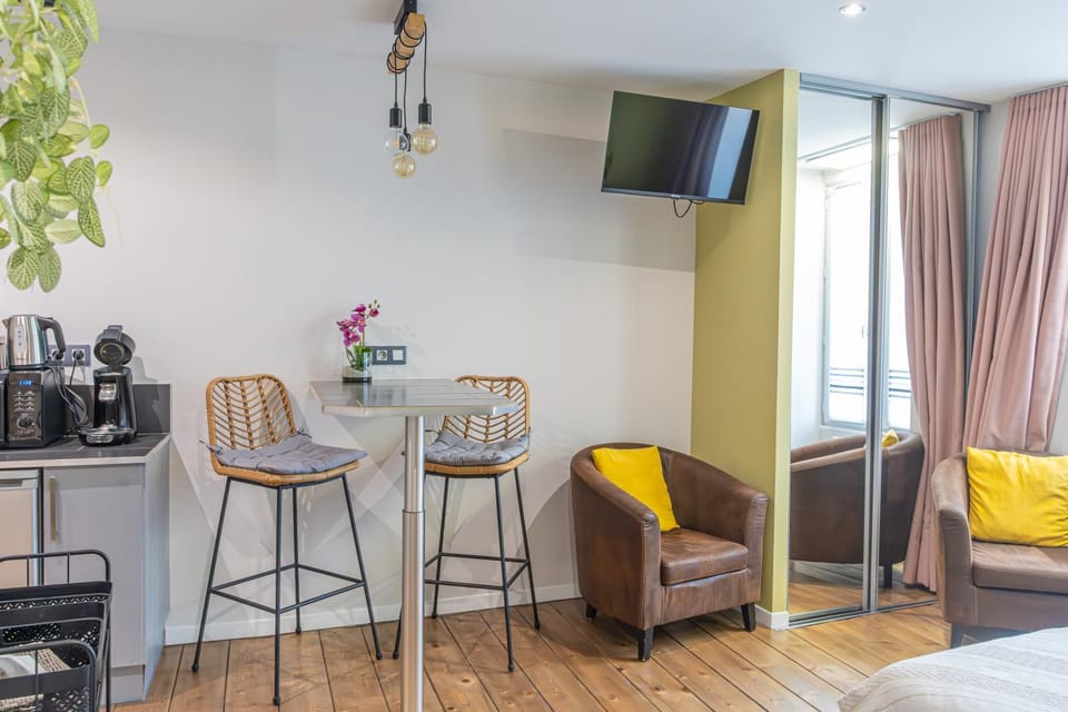 Studio 86 - Climatisation & proche centre-ville- 2 personnes - BnB Epernay Apartment in Epernay