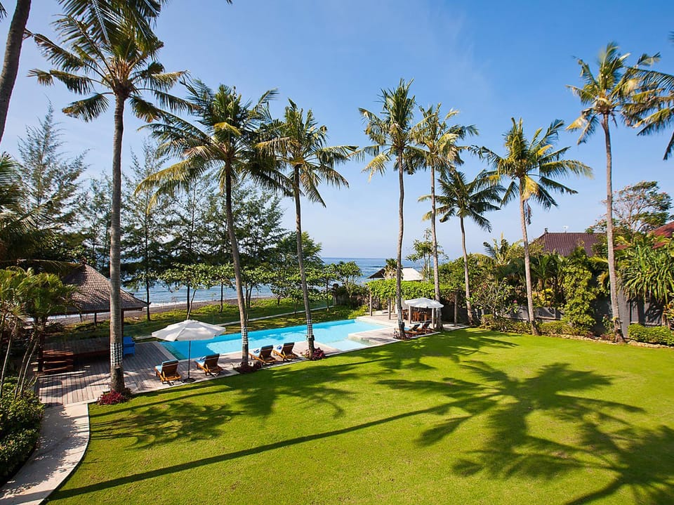 Garden, Swimming pool