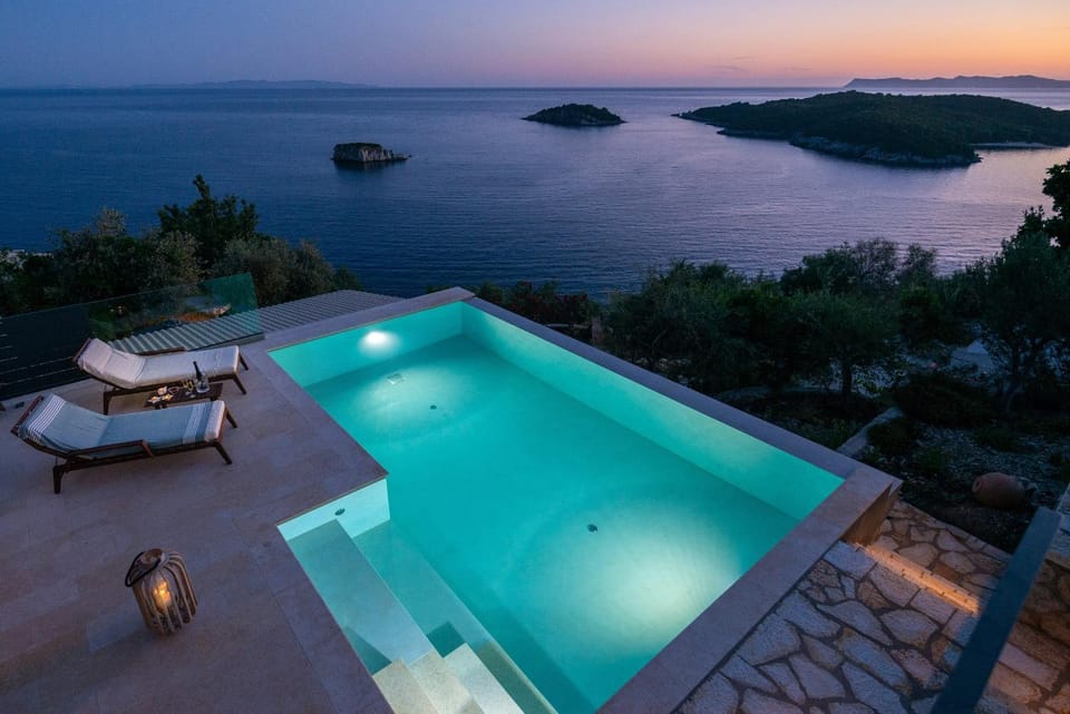 Patio, Balcony/Terrace, Seating area, Pool view, Sea view, Swimming pool, Swimming pool, Sunset