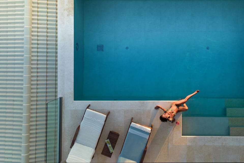 Pool view, Swimming pool
