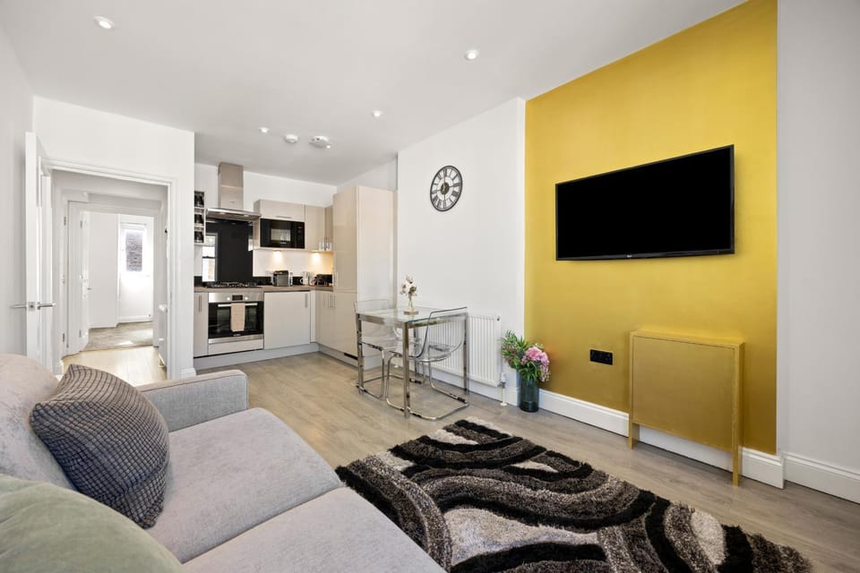 Bright & Modern 2-Bed Notting Hill Apartment Apartment in City of Westminster