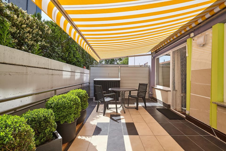 Patio, BBQ facilities, Balcony/Terrace