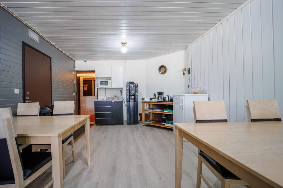 Kitchen or kitchenette, kitchen