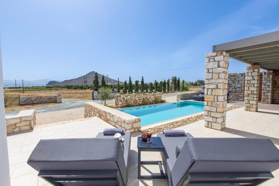 IL SOGNO VILLAS Paros Villa in Decentralized Administration of the Aegean