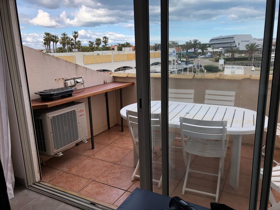 Naturiste Port Soleil avec piscine Apartment in Agde