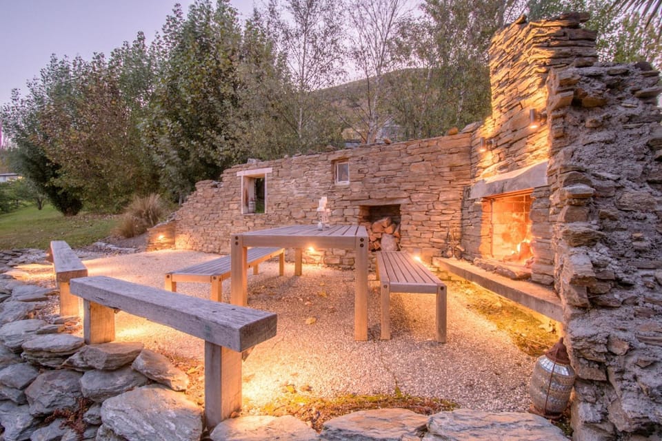 Patio, BBQ facilities, Garden, Balcony/Terrace, Balcony/Terrace, Other, Decorative detail