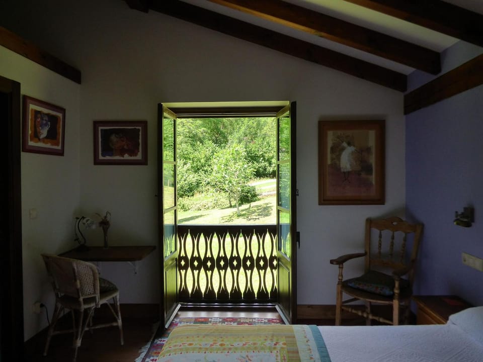 Bedroom, Garden view