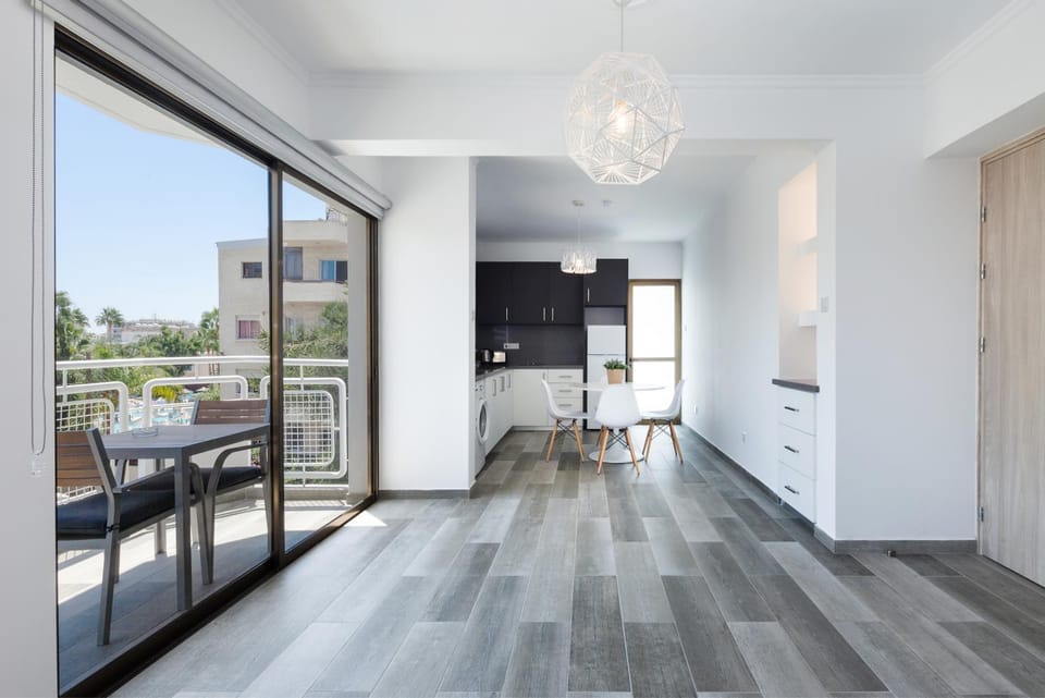 Balcony/Terrace, Kitchen or kitchenette, Seating area, Dining area