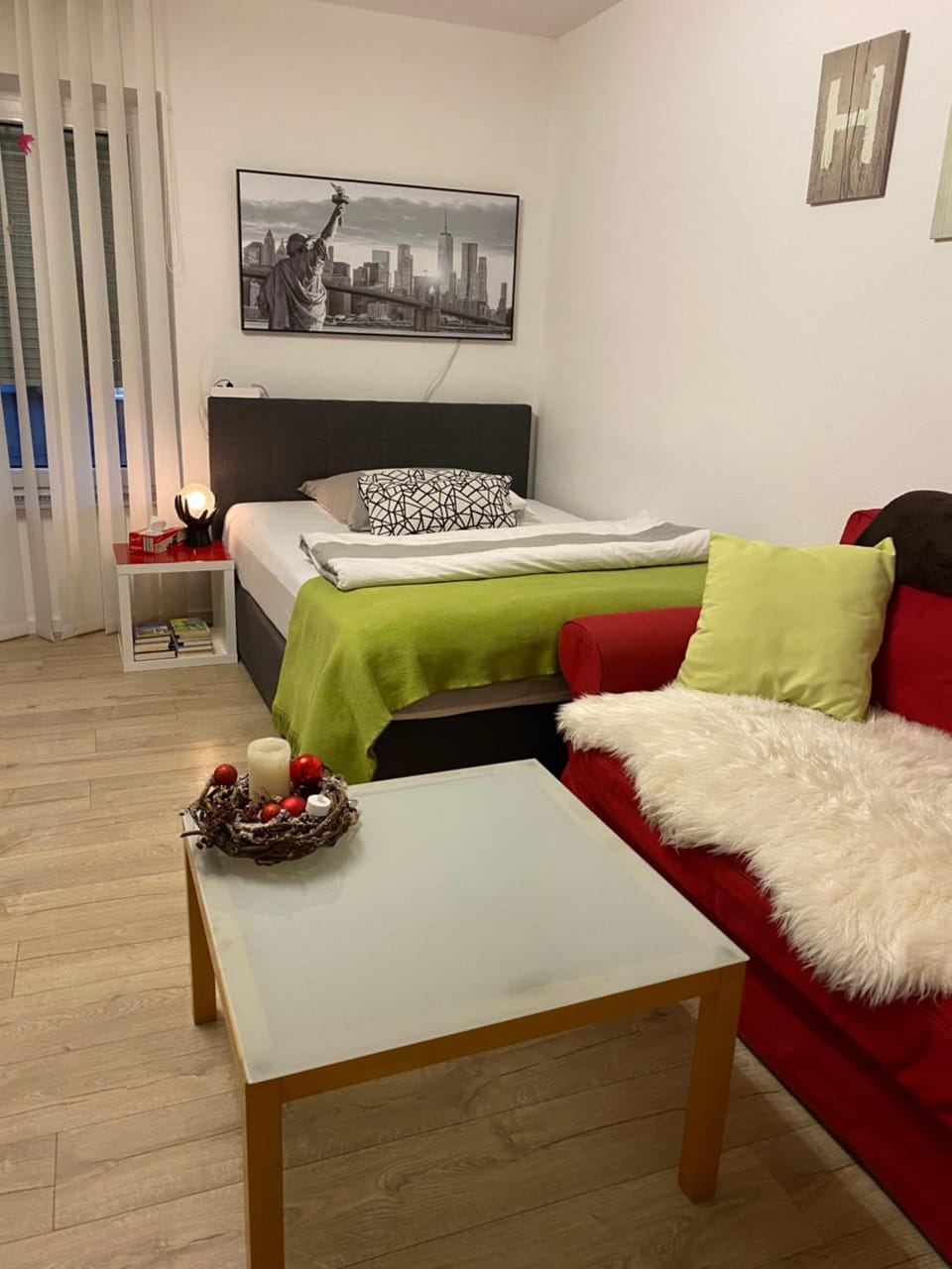 Bed, Photo of the whole room, Bedroom