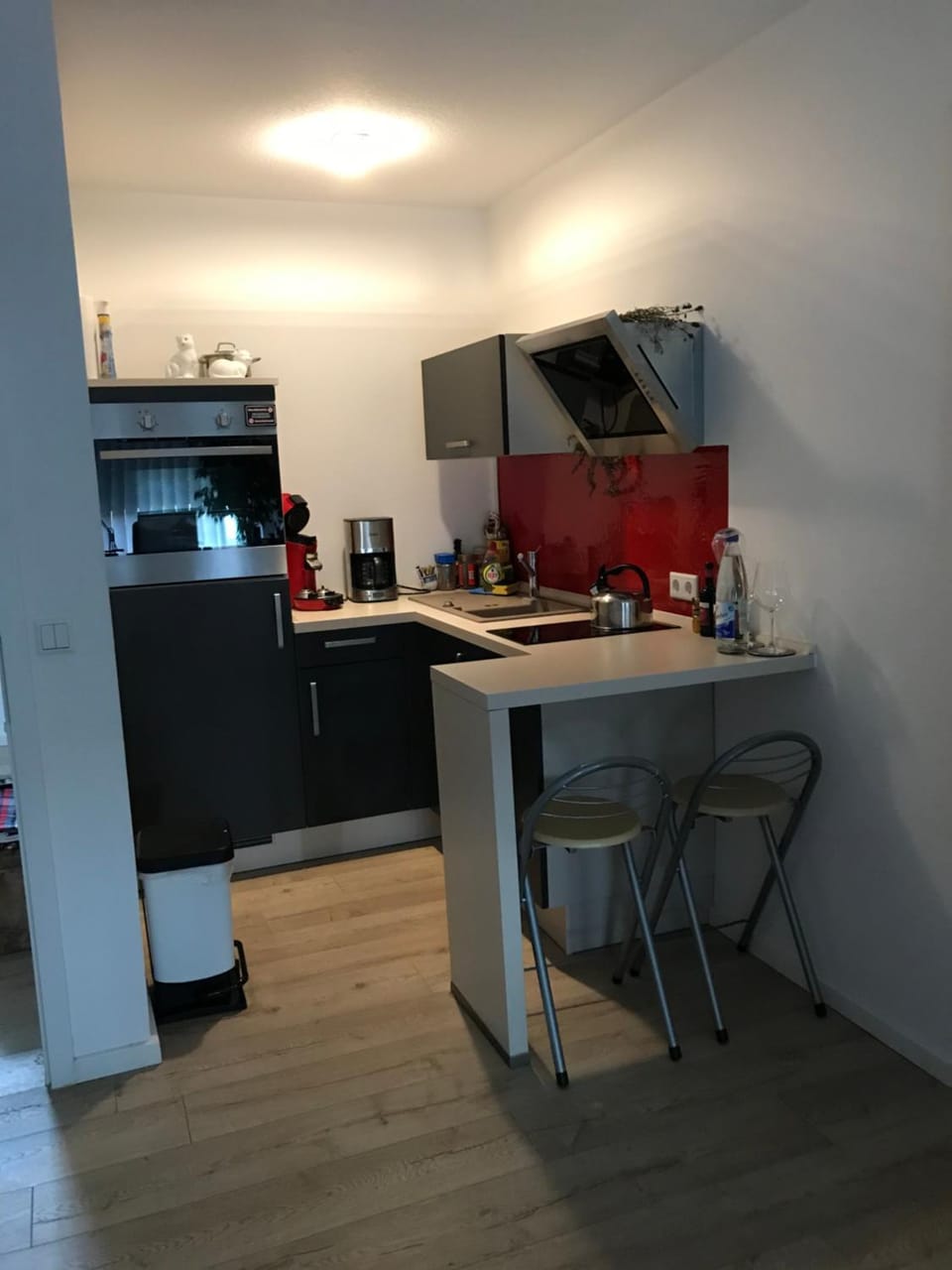 Coffee/tea facilities, Kitchen or kitchenette, Dining area