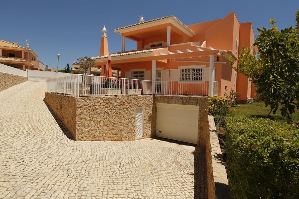 Casa Antonio Villa in Porches