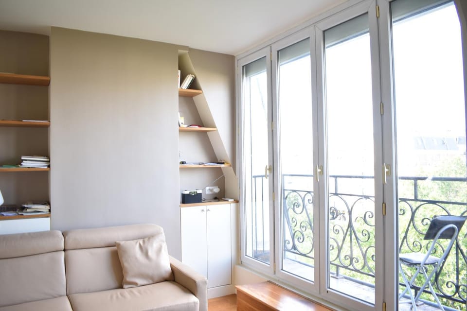 Fully Renovated Bright Studio With High View Apartment in Paris