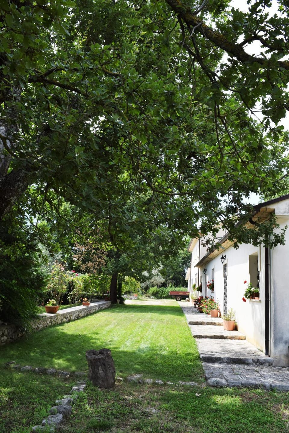 Facade/entrance, Spring, Summer, Garden