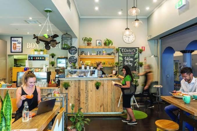 Restaurant/places to eat, Breakfast