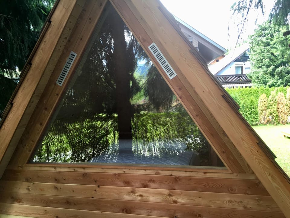Glamping houses J-Max Campground/ 
RV Resort in Bled