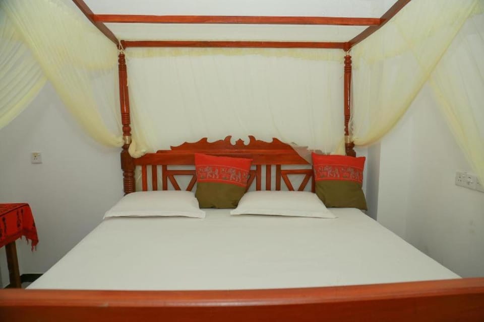 Omee Guest Bed and Breakfast in Mirissa