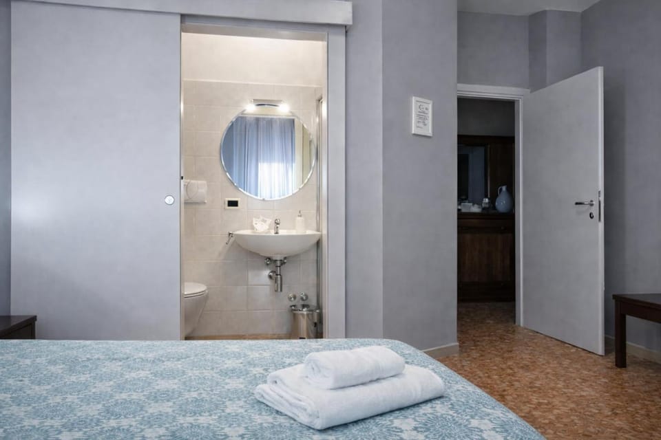 Bathroom, View (from property/room), Bedroom