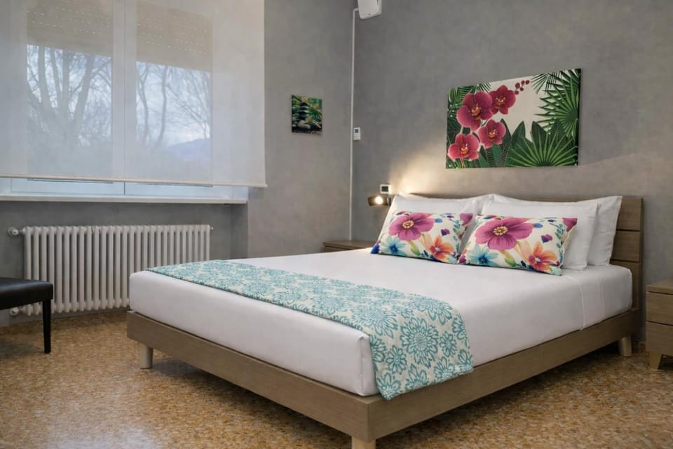 Bed, View (from property/room), Bedroom