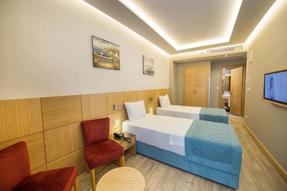 Bed, TV and multimedia, Photo of the whole room, Seating area