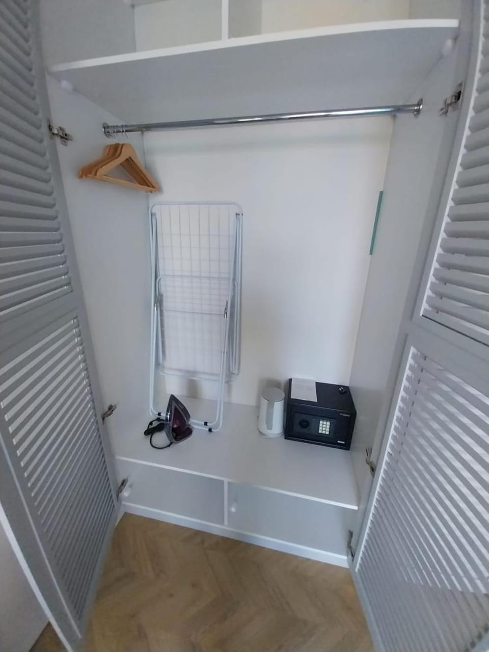 wardrobe