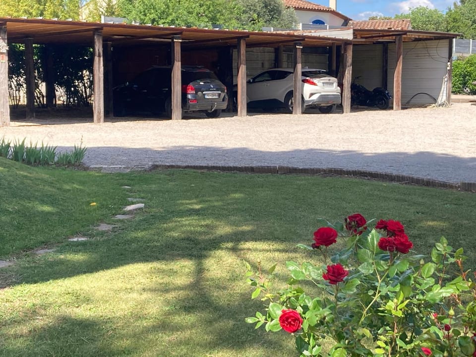Property building, Parking