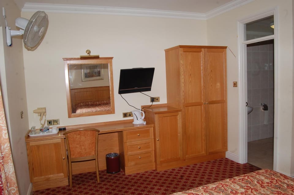 TV and multimedia, Seating area