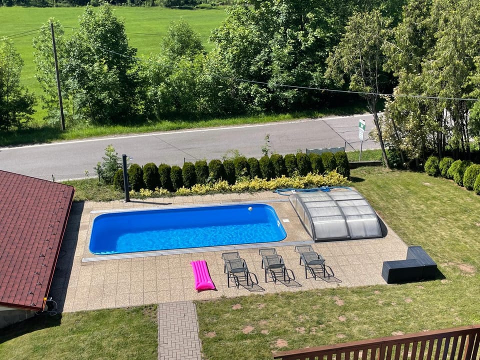 Garden view, Pool view, Swimming pool, sunbed