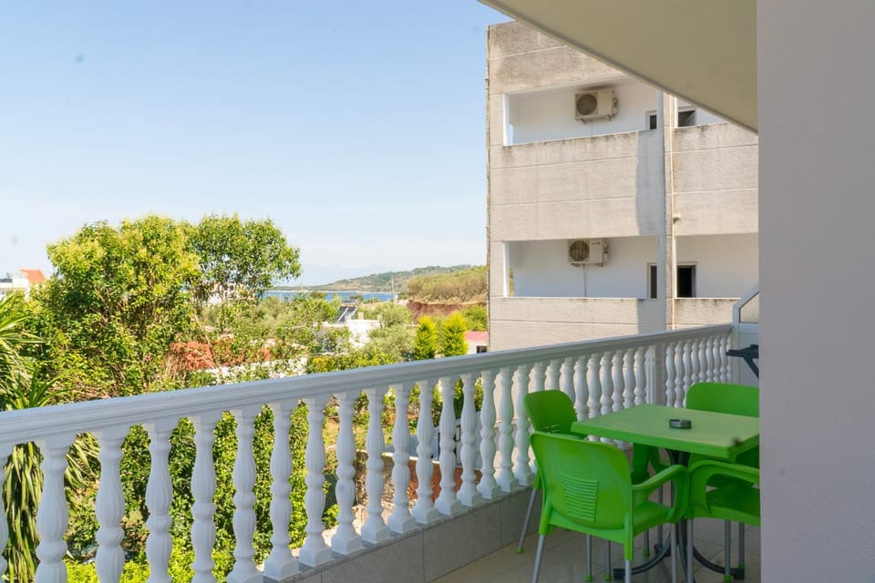 View (from property/room), Balcony/Terrace