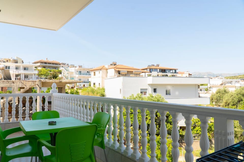 Property building, View (from property/room), Balcony/Terrace