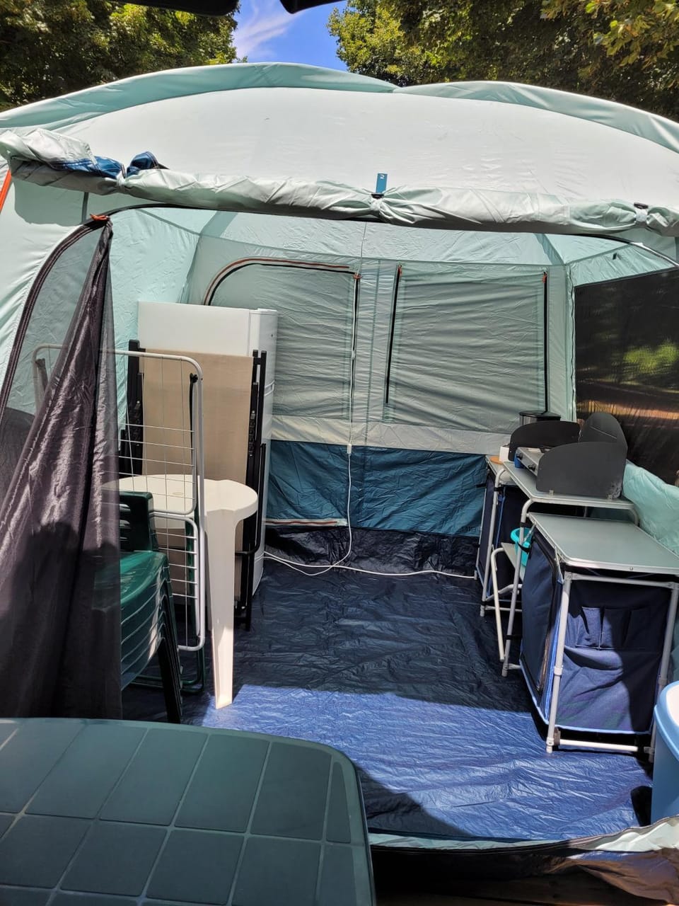 Camping Le Soulhol Campground/ 
RV Resort in Occitanie