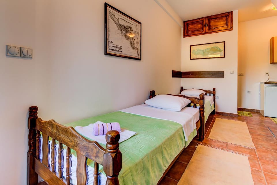 Bed, Decorative detail, Bedroom