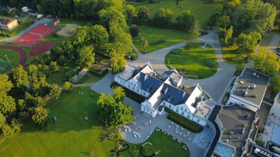 Hotel Pałac Romantyczny Hotel in Greater Poland Voivodeship
