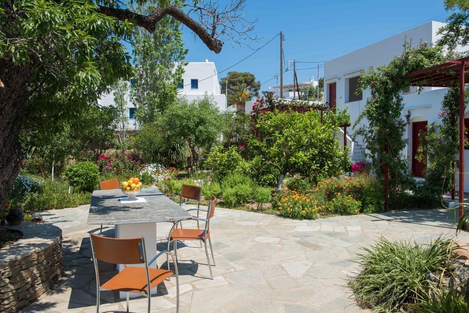 Property building, Garden