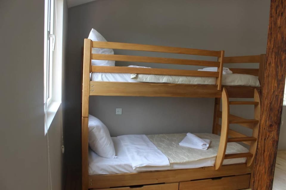 bunk bed