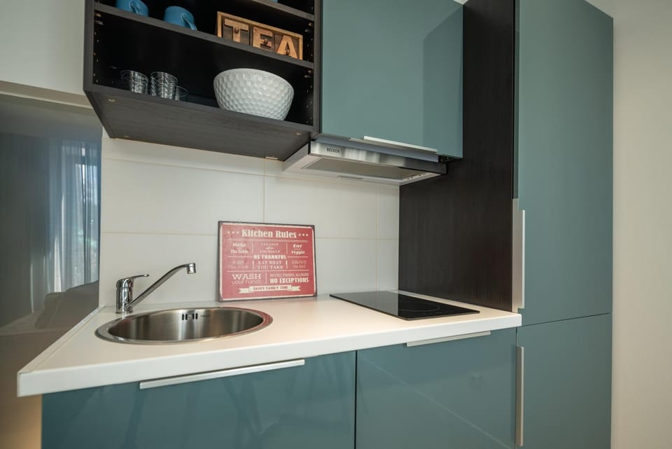 Kitchen or kitchenette