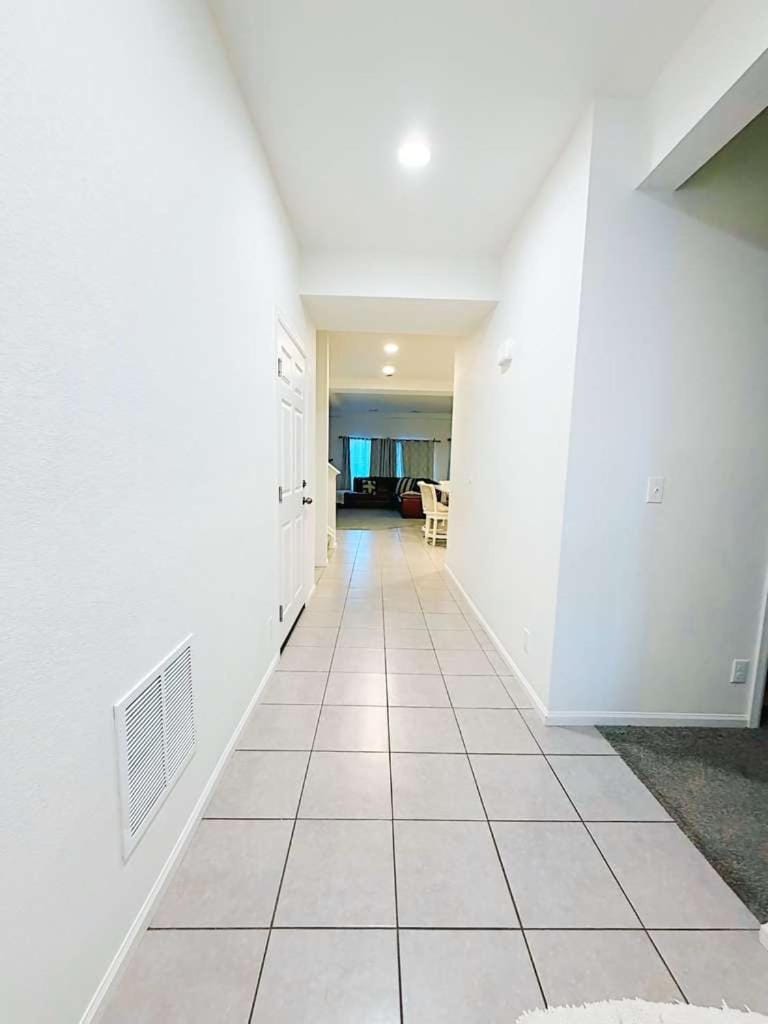 Den Haven Entire Home Near DIA With Three Bedrooms And Private En Suite Baths Vacation rental in Commerce City