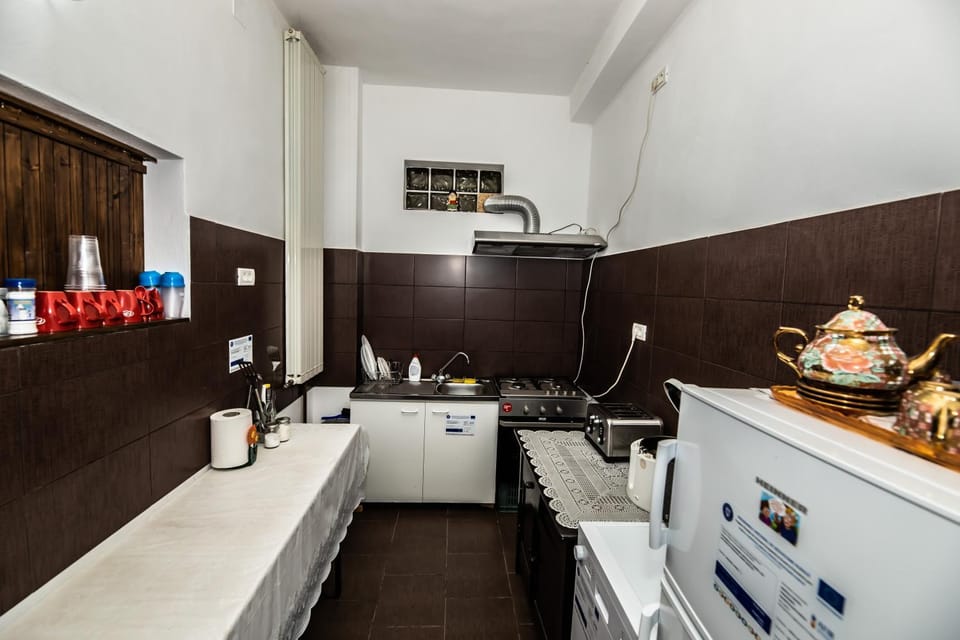 Casa de sub deal Farm Stay in Romania