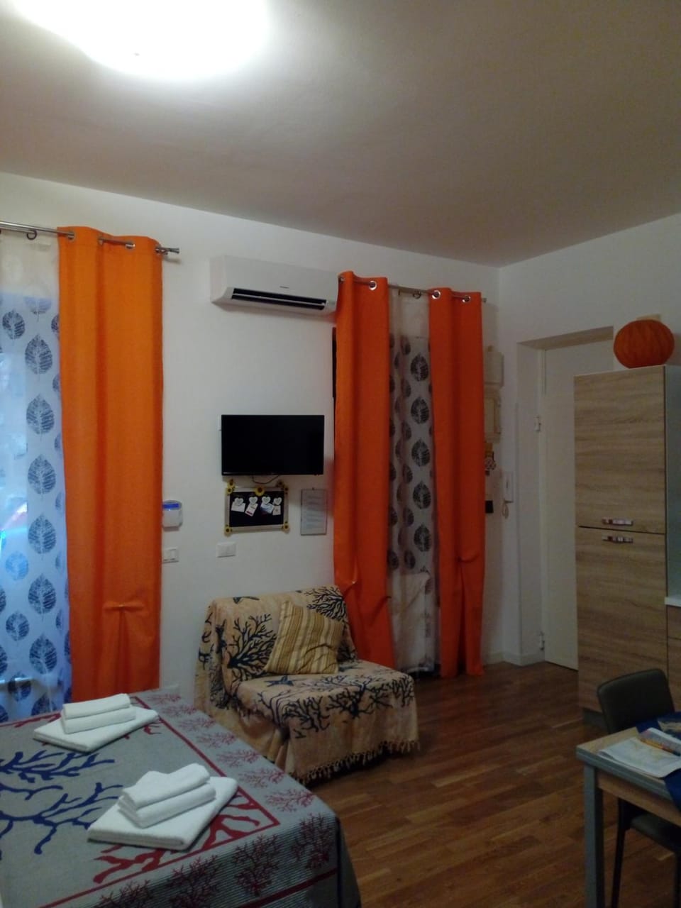 Photo of the whole room