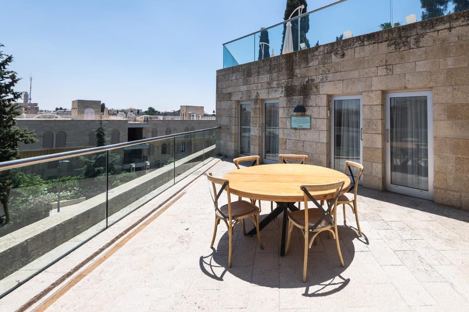 View (from property/room), Balcony/Terrace