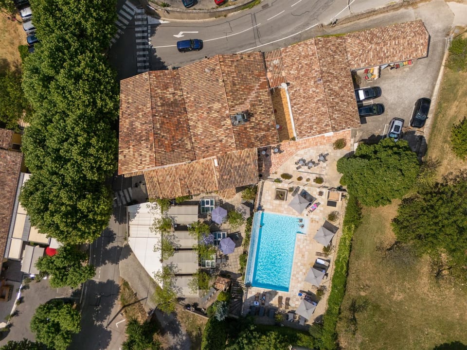 Property building, Bird's eye view, Pool view