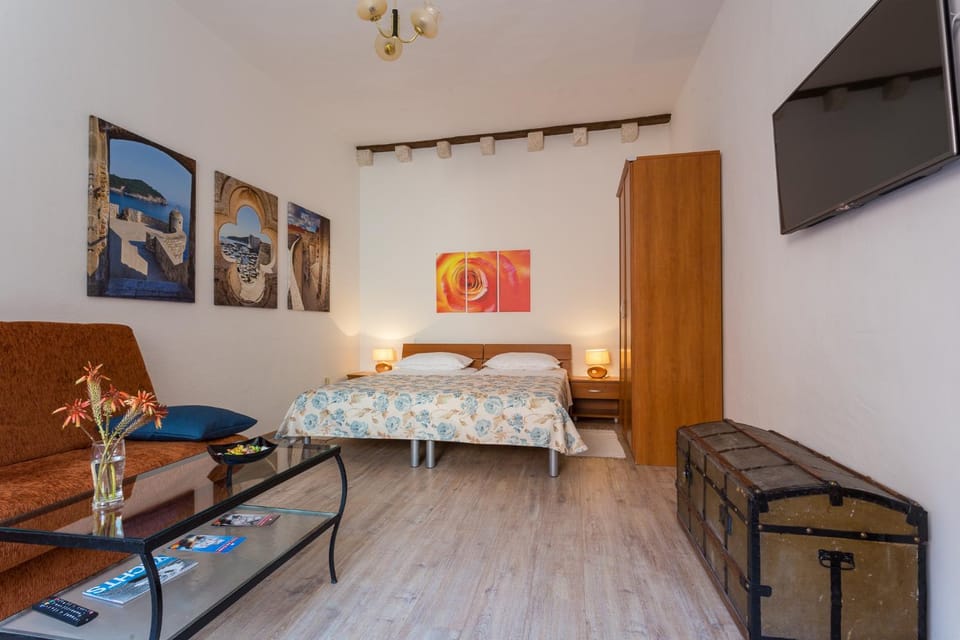 Living room, Bedroom