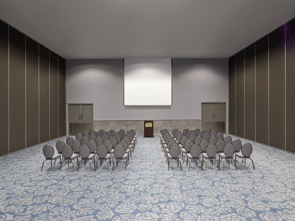 Meeting/conference room