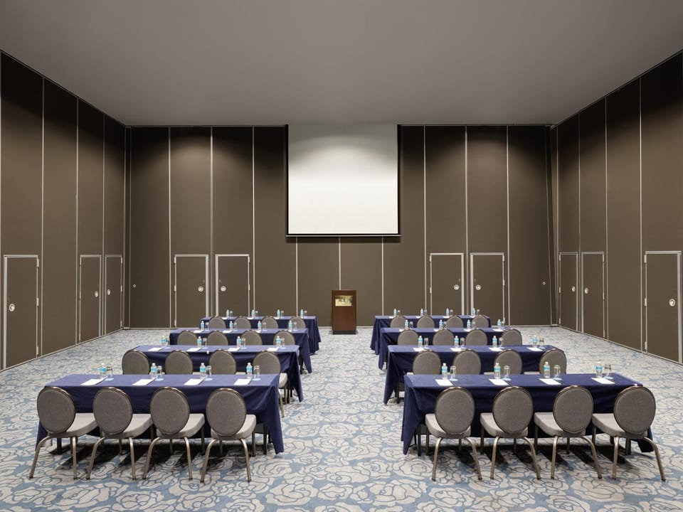 Meeting/conference room