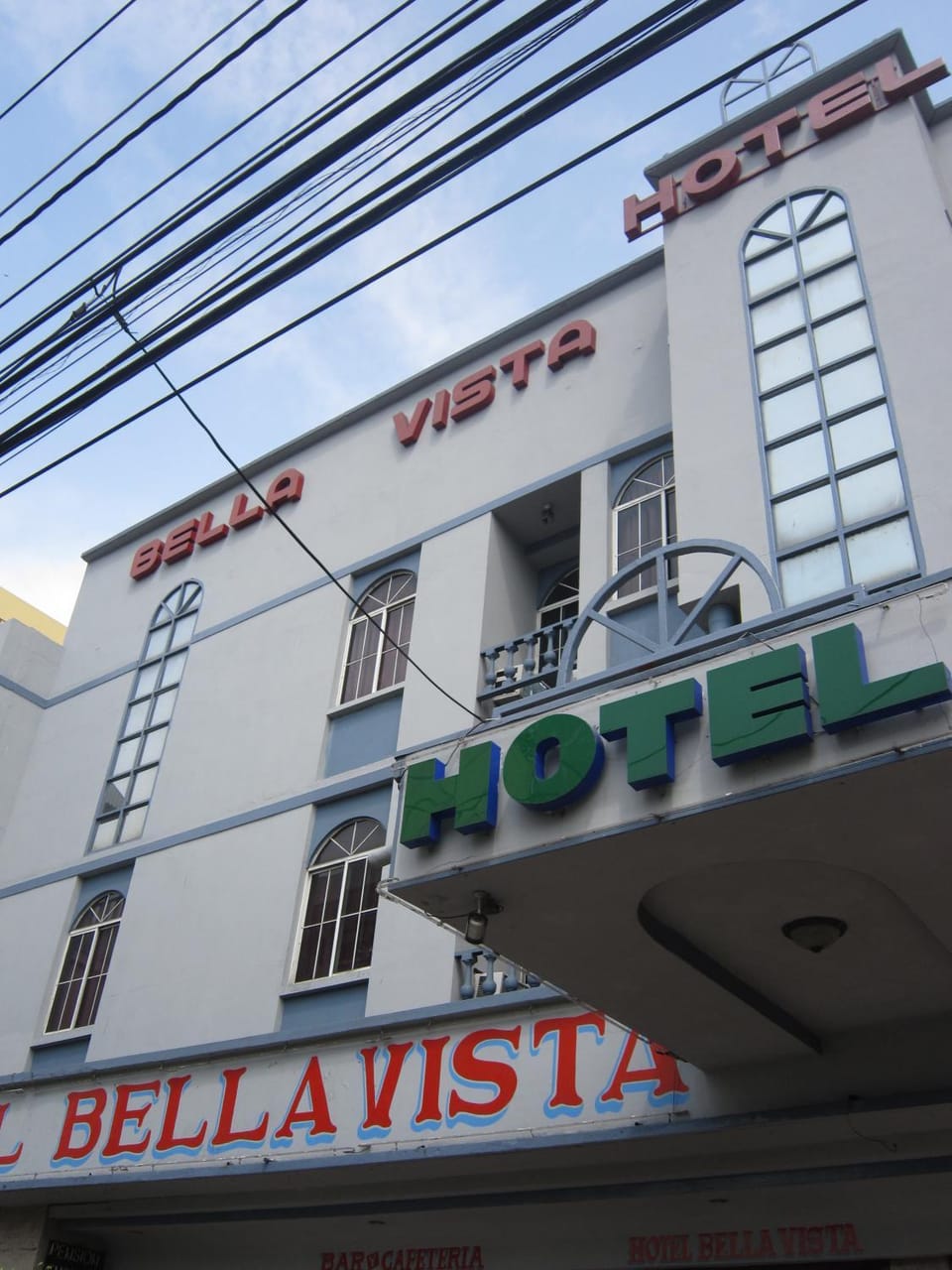 Facade/entrance