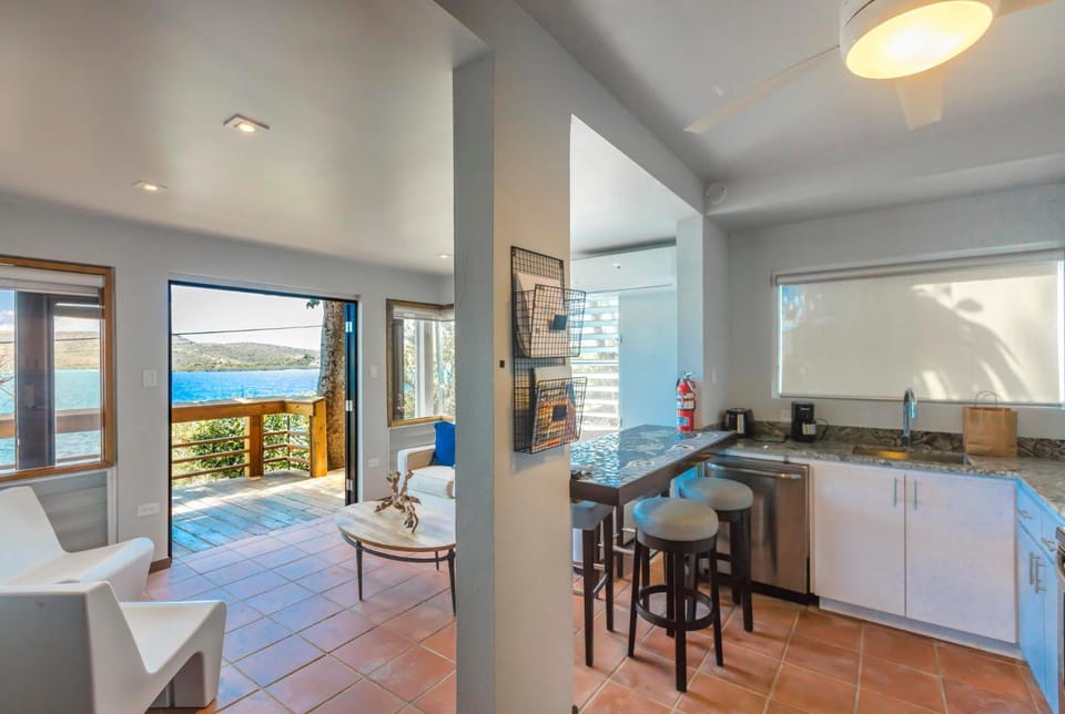 Kitchen or kitchenette, Living room, Seating area