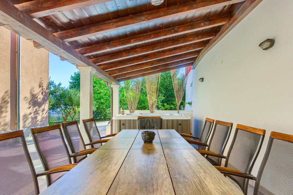 Patio, Day, View (from property/room), Balcony/Terrace, Living room, Seating area, Dining area