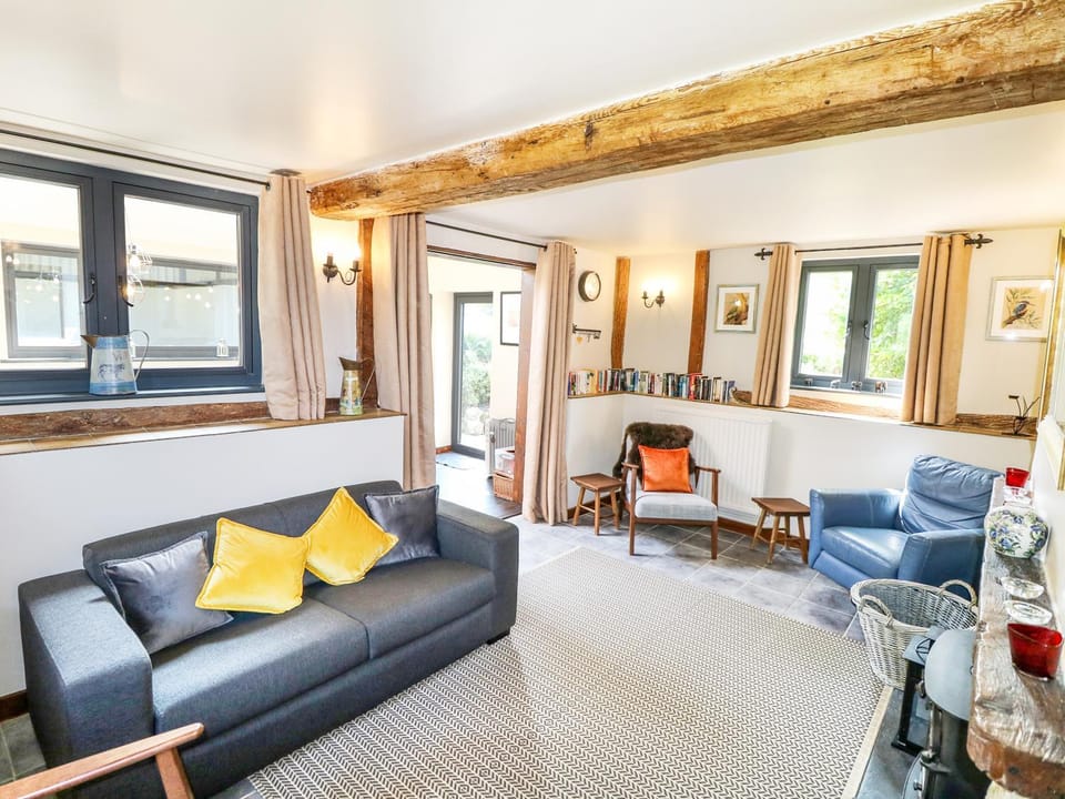 Little Duxmore Barn House in England