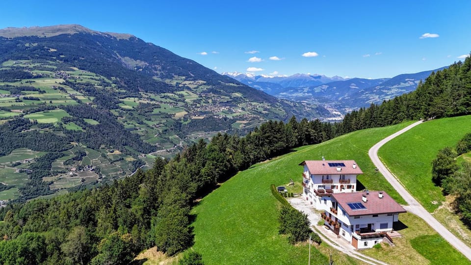 Property building, Bird's eye view, Mountain view
