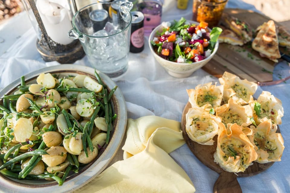 Food and drinks, Meals, Lunch, Dinner, Drinks