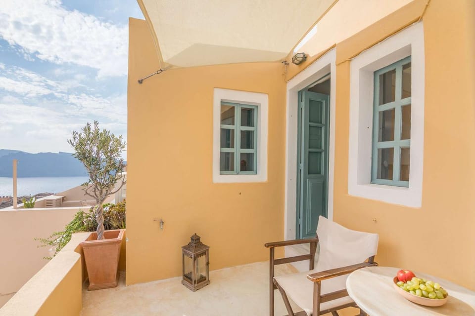 Patio, Day, Natural landscape, View (from property/room), Balcony/Terrace, Seating area, Mountain view